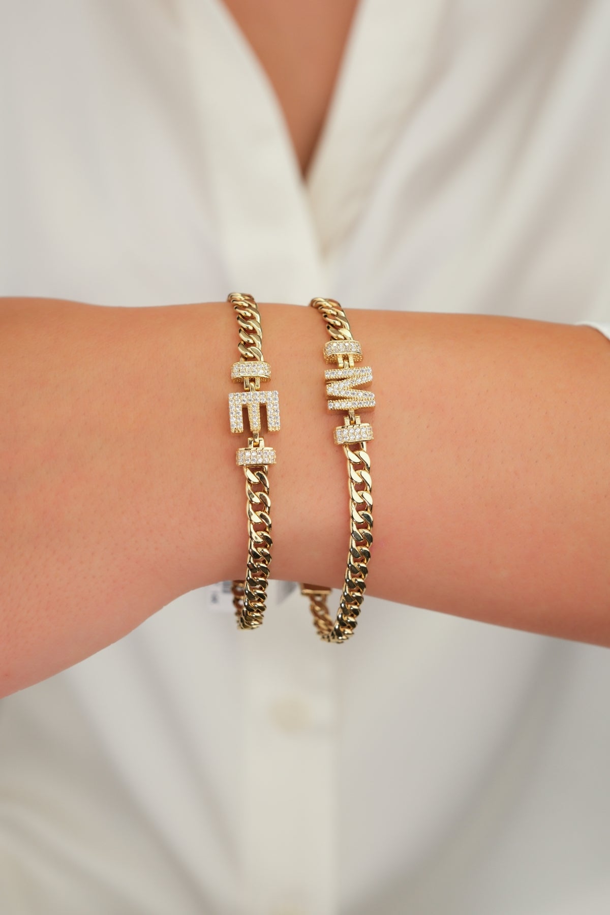 Bahçeşehir Mücevherat 14 Ayar Altın Bileklik - LVTTasliHarfBileklik