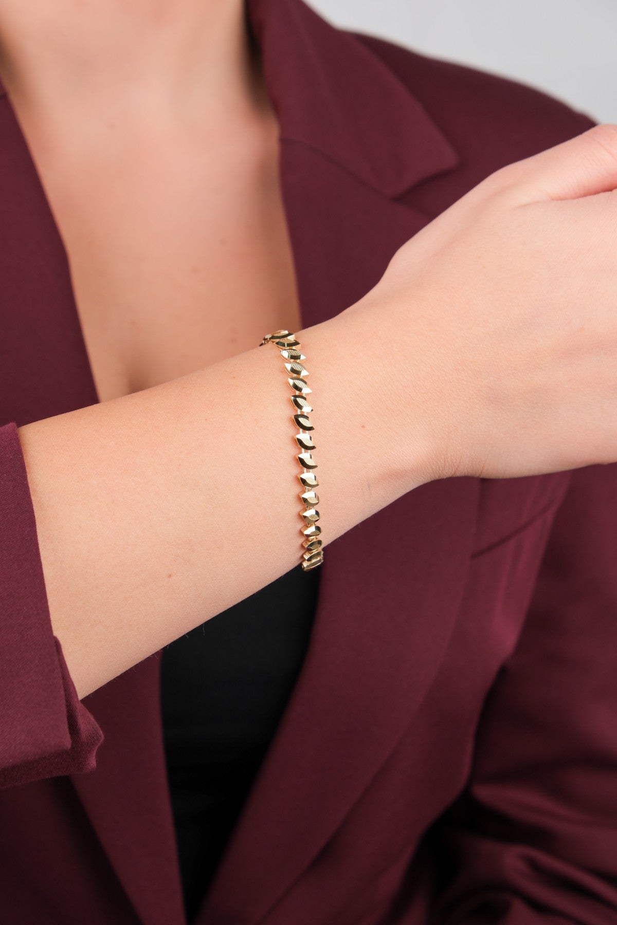 Bahçeşehir Mücevherat 14 Ayar Altın Bileklik - 14BL2443