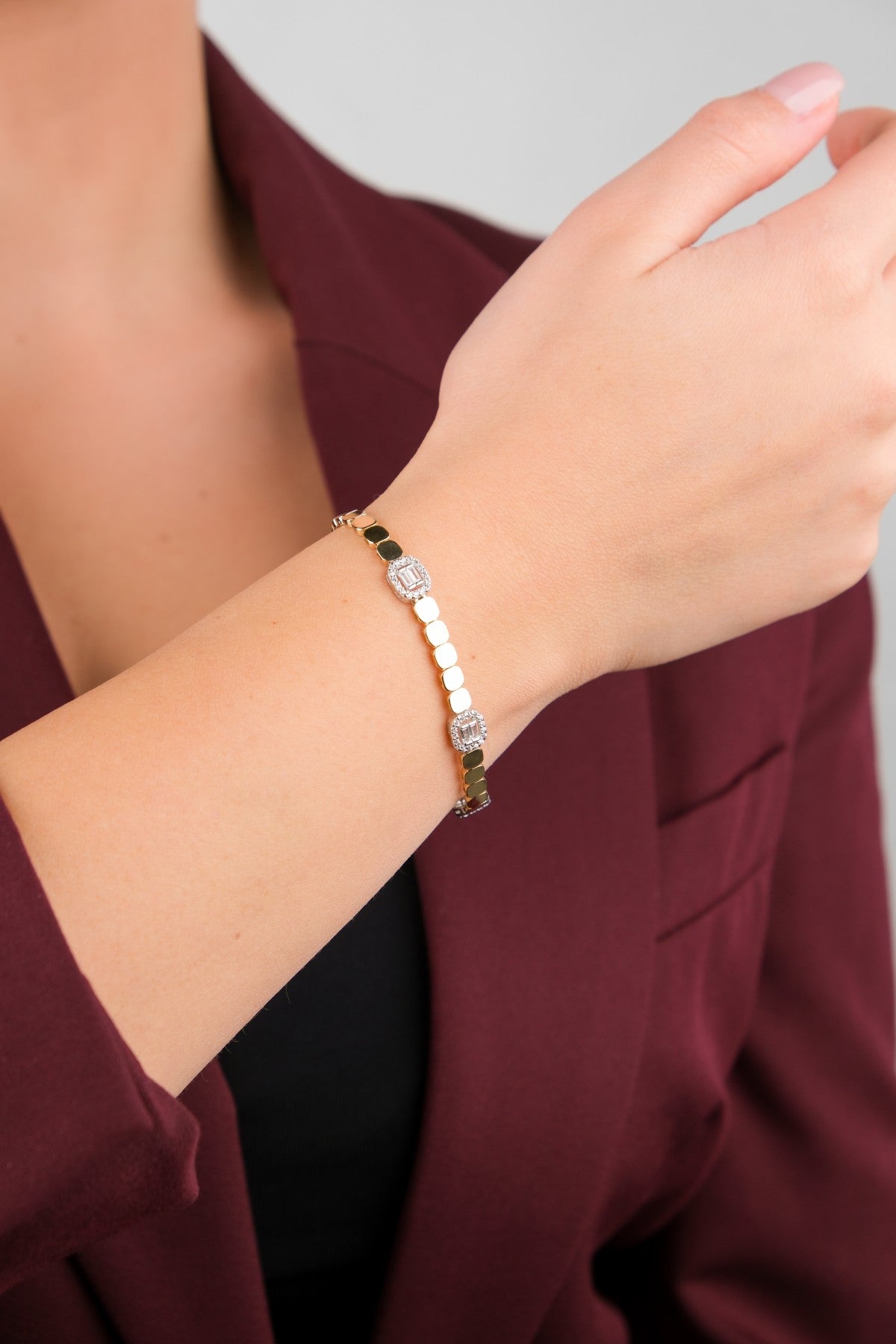 Bahçeşehir Mücevherat 14 Ayar Altın Bileklik - 14BL2519