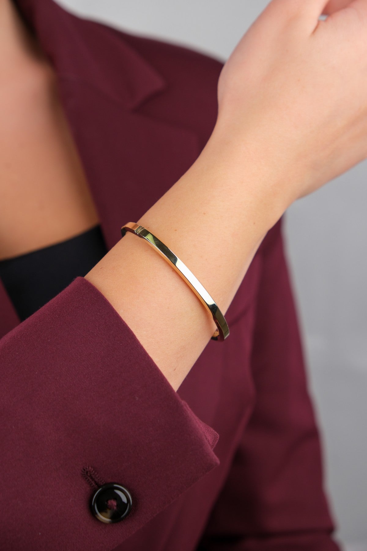 Bahçeşehir Mücevherat 14 Ayar Altın Kelepçe - 14KLP741