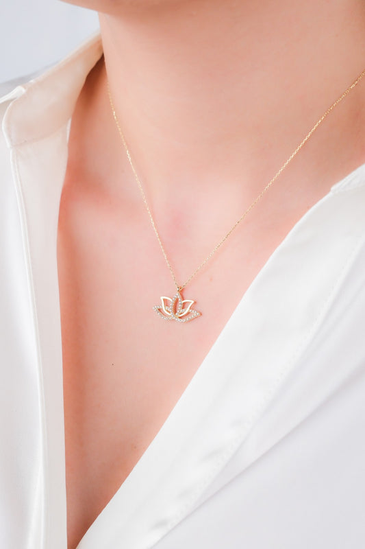 Lotus Kolye