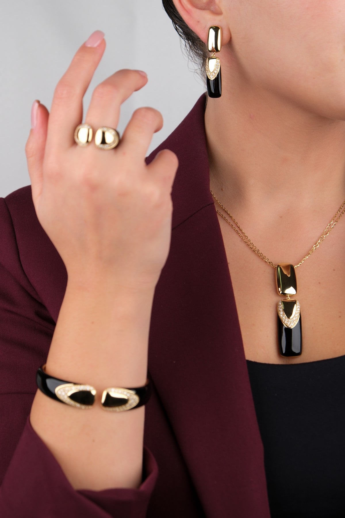 Valiente 14 Ayar Altın Set - 14KLY199414YZ130114KLP75214KP2261